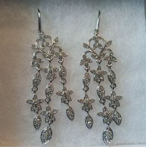 NWOT Schoppy's Since 1921 Earrings
